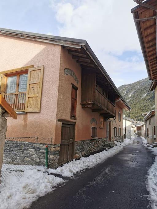 Gite 14 Pers Lesoursfanfarons Spacieux Chaleureux Bramans Exterior foto